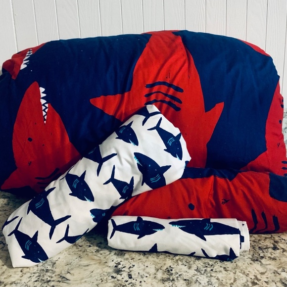 Twin Bedding Set - Sharks - Picture 2 of 2